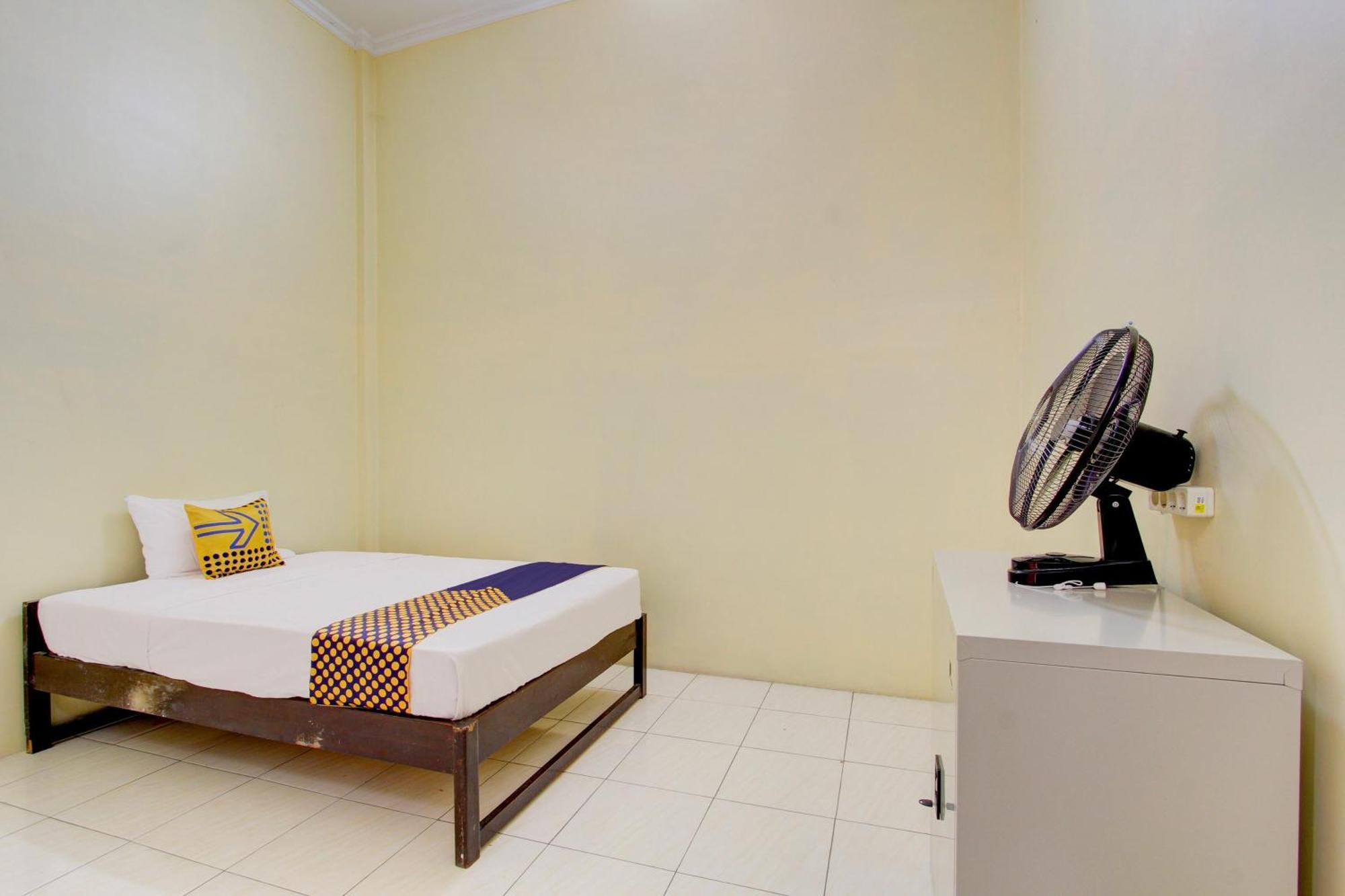 Spot On 93245 Guest House Mulia Dua Syariah Klaten Dış mekan fotoğraf